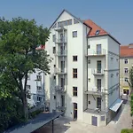 Leonart Living 42 Apartament *